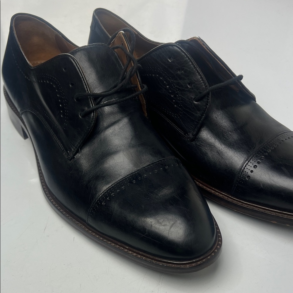Johnston & Murphy Black Leather Oxfords
